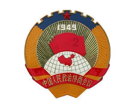 首届松花江滑冰马拉松｜快讯：冰上龙舟赛事前三名出炉