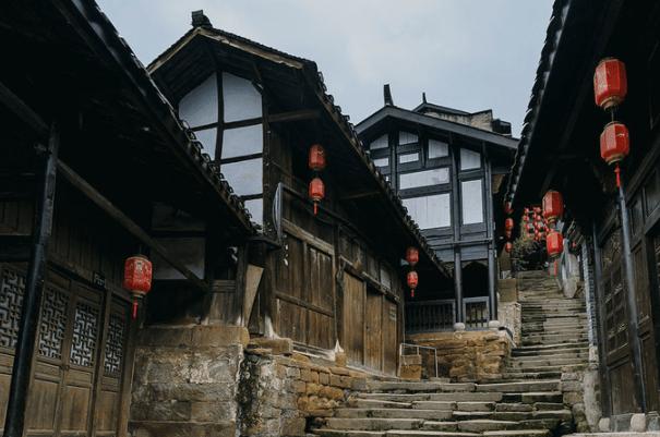 白酒：传统工艺与现代技术的完善结合