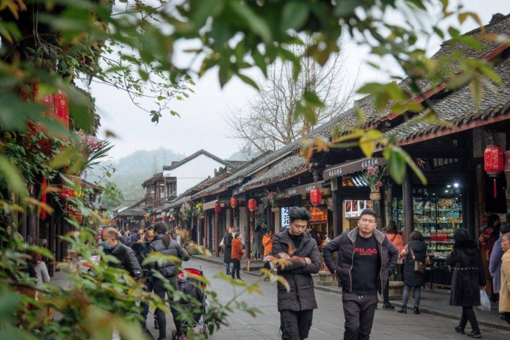 巨魔与勇士